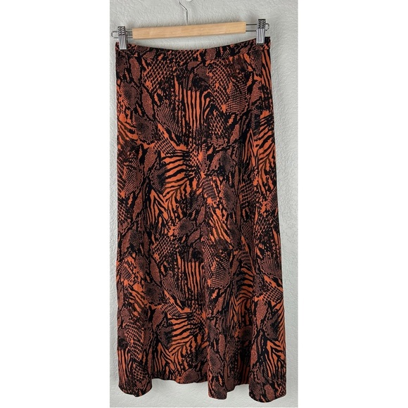 Aritzia Wilfred Midi Skirt Animal Print in Moroccan Spice / Black, size 0 - Picture 5 of 11